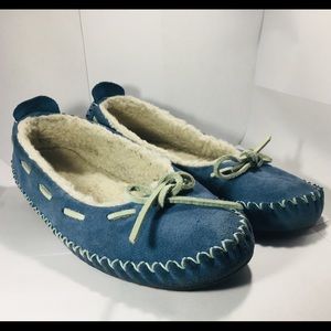 Women’s 8 LL Bean Hearthside Moccasin Slippers
